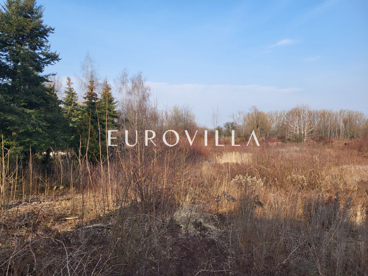 Idealna działka dla inwestora! 2 bud. dwulokalowe