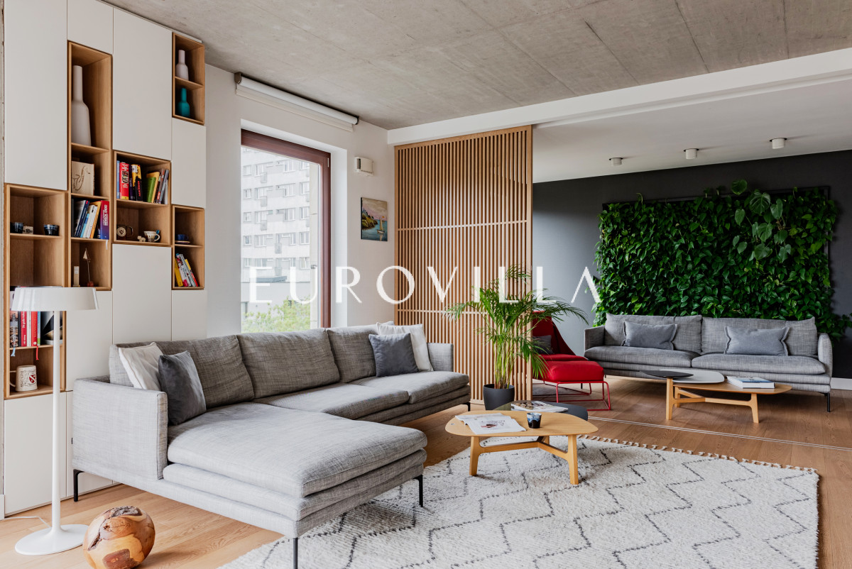 Słoneczny soft-loft w apartamentowcu przy Wiśle