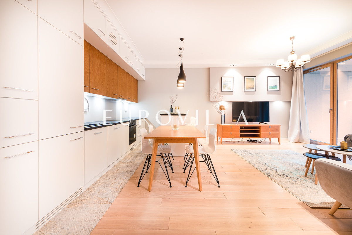 Nowoczesny Apartament 4 pokoje 3 łazienki