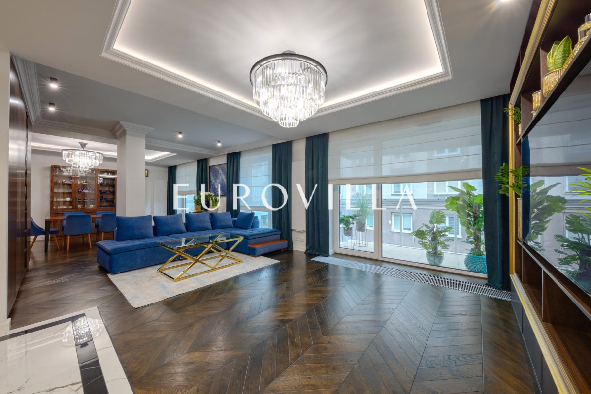 Luksusowy Apartament w stylu klasycznym, Woronicza
