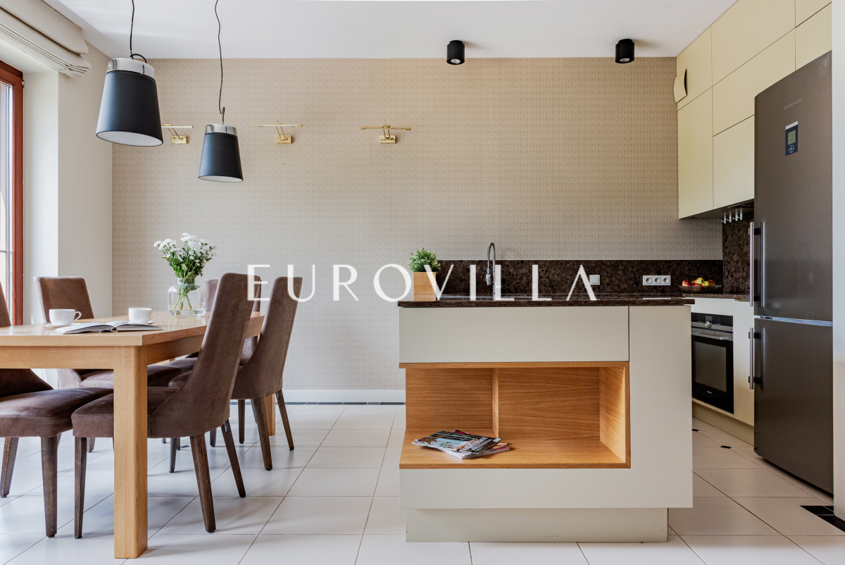 Cichy, klimatyzowany apartament z klasą
